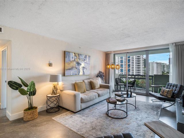 Apartment for rent  Unit #830S - photo 6106360