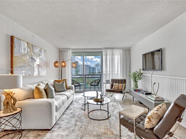 Apartment for rent  Unit #830S - photo 6106364