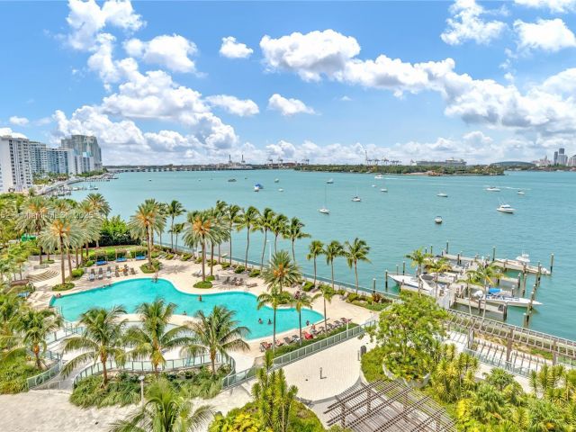 1-bedroom condo for rent in Miami Beach - 1500 Bay Road 830S - MondialRealty