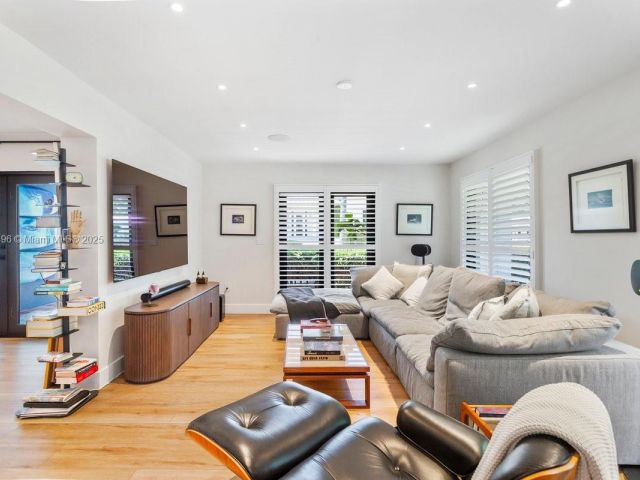 Home for sale at 600 Allendale Rd - photo 6196072