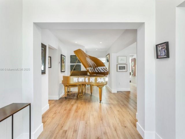 Home for sale at 600 Allendale Rd - photo 6196074