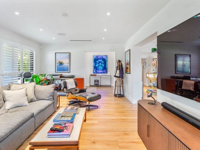 Home for sale at 600 Allendale Rd - photo 6196078