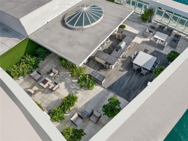 Apartment for sale  Unit #PH1 - photo 6109652