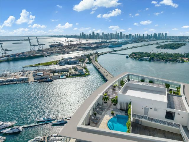 Apartment for sale  Unit #PH1 - photo 6109653