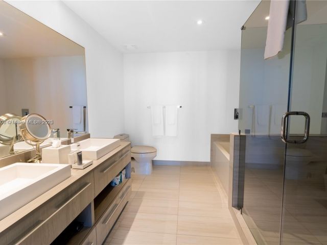 Apartment for sale  Unit #R1905 - photo 6110453