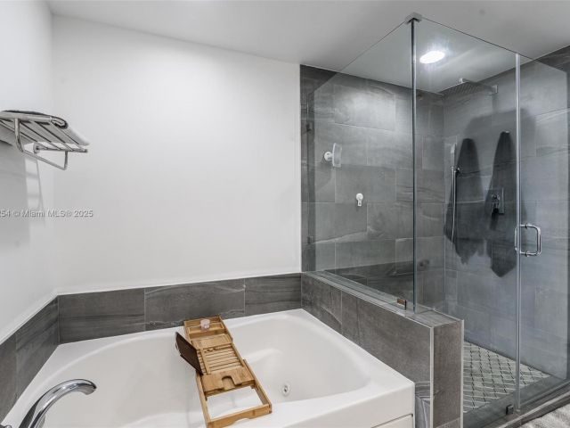 Apartment for sale  Unit #3106 - photo 6180068