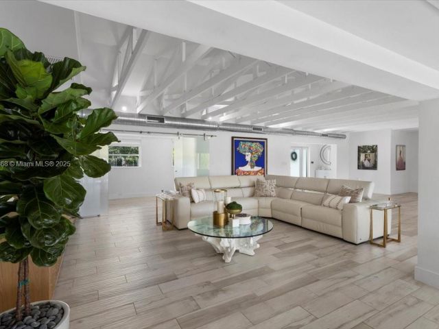 Home for sale at 1140 San Pedro Ave - photo 6110243