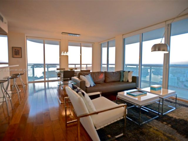 Apartment for rent  Unit #3908 - photo 6112194