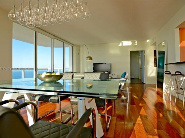 Apartment for rent  Unit #3908 - photo 6112200