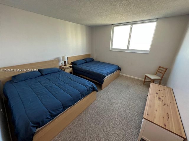 Apartment for rent  Unit #818 - photo 6111365