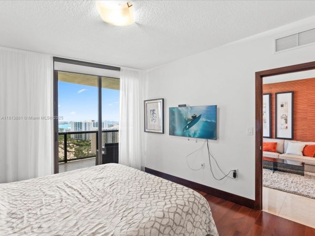 Apartment for sale  Unit #2103 - photo 6111527