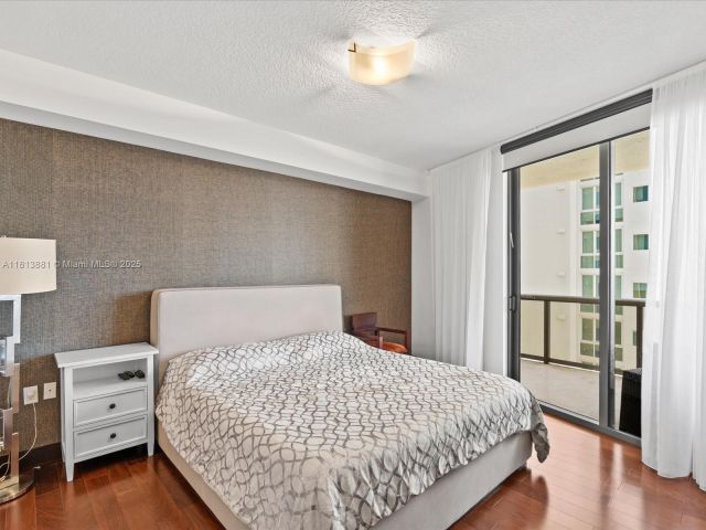 Apartment for sale  Unit #2103 - photo 6111529