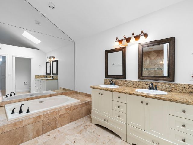 Home for sale at 1415 Bear Island Drive - photo 6126123