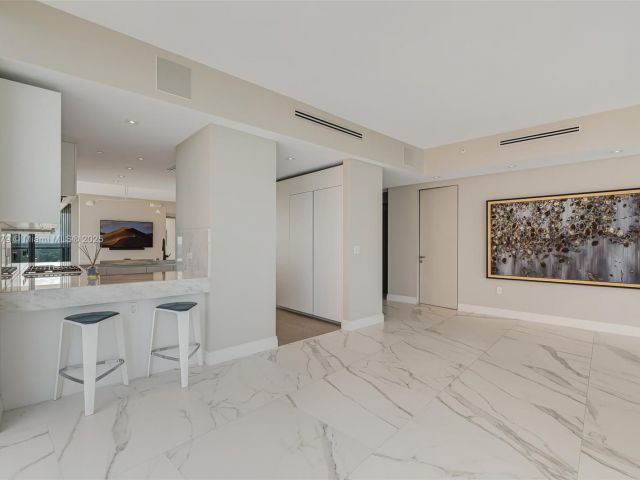 Apartment for sale  Unit #S1801 - photo 6111819