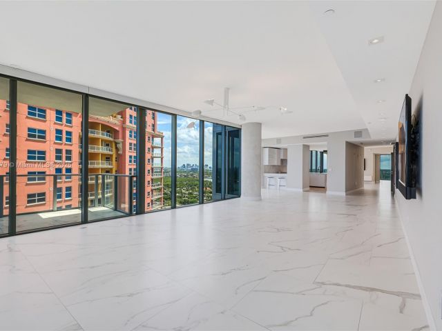 Apartment for sale  Unit #S1801 - photo 6111822