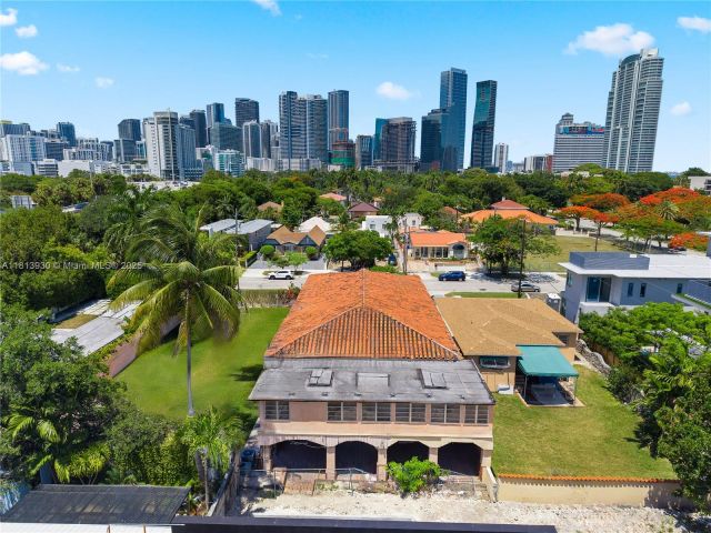 Home for sale at 30 SW 21st Rd - photo 6108676