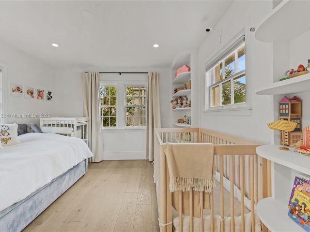 Home for sale at 3747 Royal Palm Ave - photo 6109564