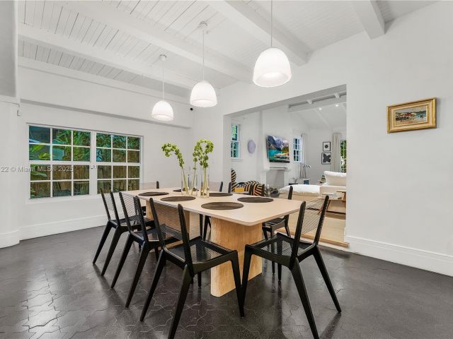 Home for sale at 3747 Royal Palm Ave - photo 6109567