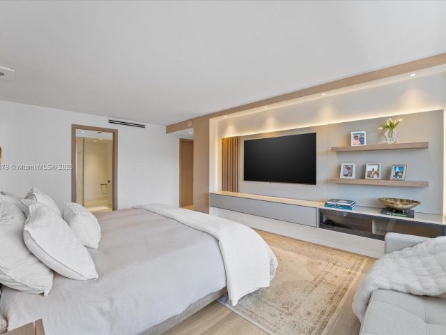 Apartment for rent  Unit #1001 - photo 6111110