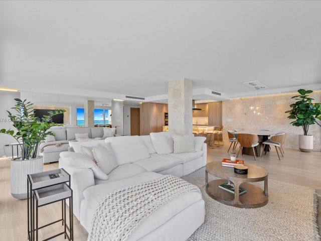 Apartment for rent  Unit #1001 - photo 6111121