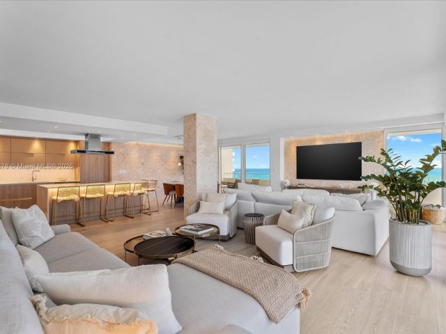 Apartment for rent  Unit #1001 - photo 6111123