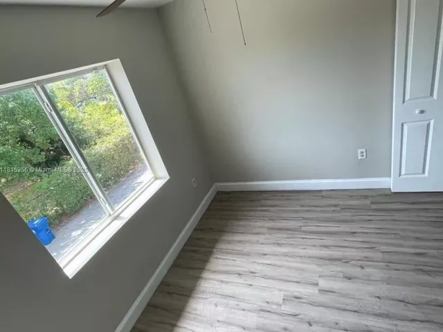 3-bedroom home for sale in Fort Lauderdale - 811 NW 3rd Ave - MondialRealty