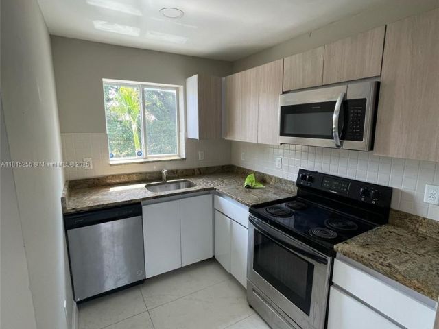 Home for sale at 811 NW 3rd Ave - photo 6110342