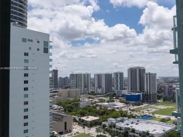 Apartment for rent  Unit #3003 - photo 6147845