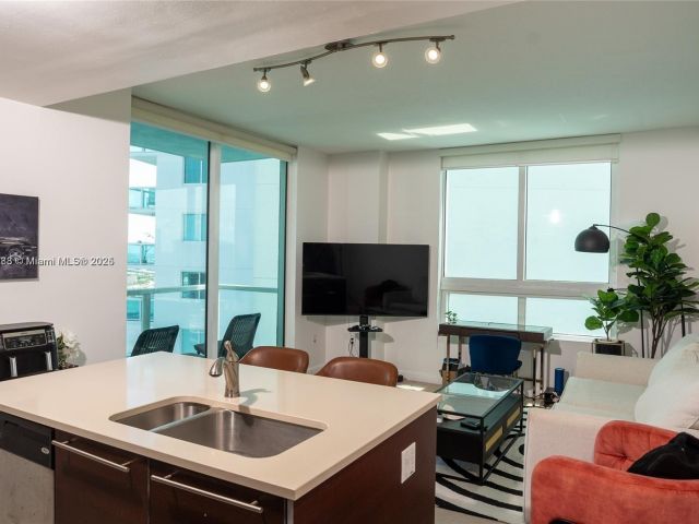 Apartment for rent  Unit #3003 - photo 6147858