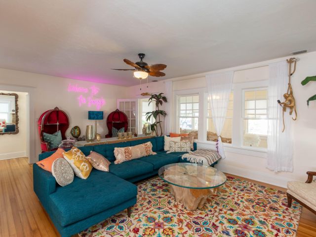 Home for rent at 435 56th Street - photo 6115589