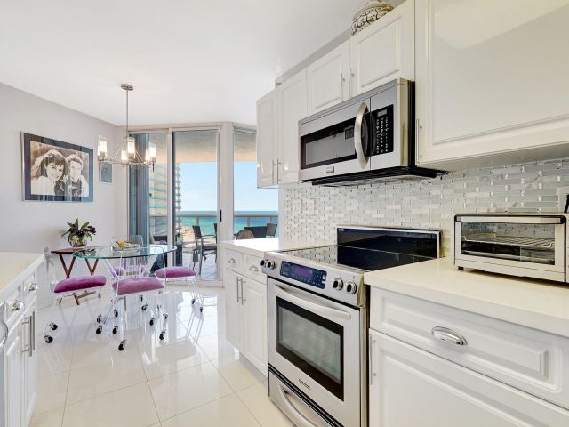 Apartment for sale  Unit #1906 - photo 6118222