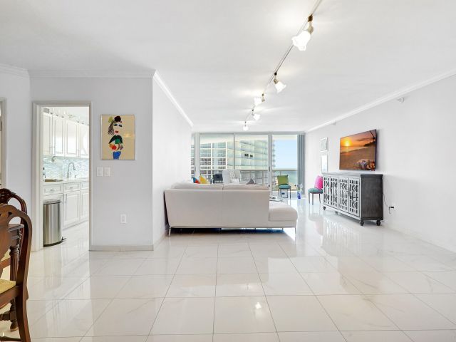 Apartment for sale  Unit #1906 - photo 6118227