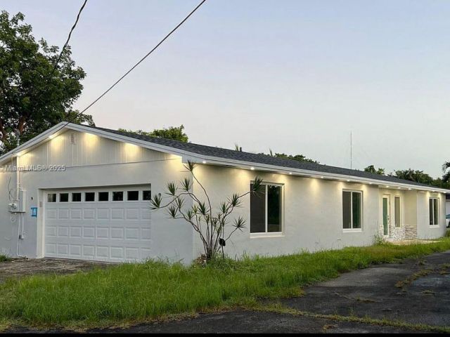 Home for sale at 27501 SW 162nd Ct - photo 6111881