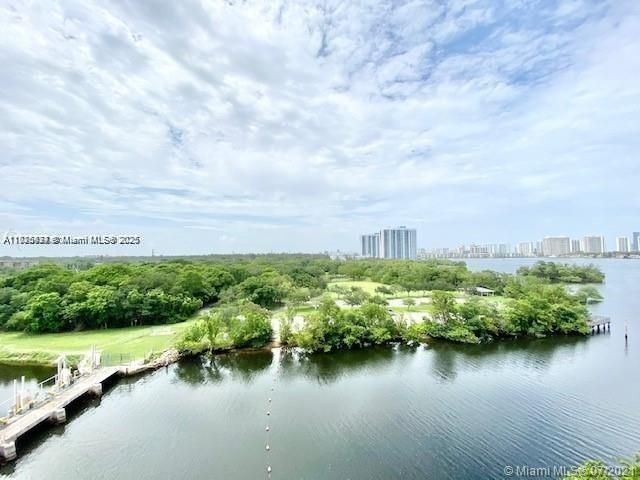 Apartment for sale  Unit #702 - photo 6112327