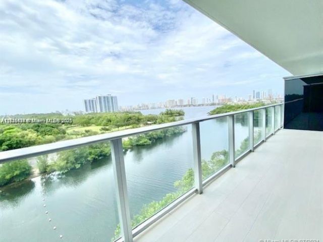 Apartment for sale  Unit #702 - photo 6112328