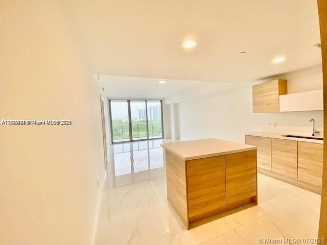 Apartment for sale  Unit #702 - photo 6112337
