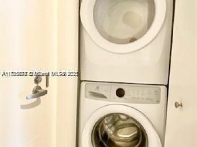 Apartment for sale  Unit #702 - photo 6112341