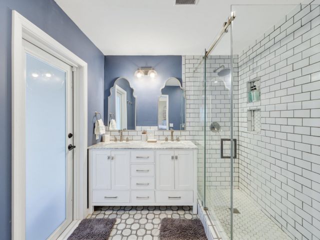 Home for sale at 513 Curlew Road - photo 6150047