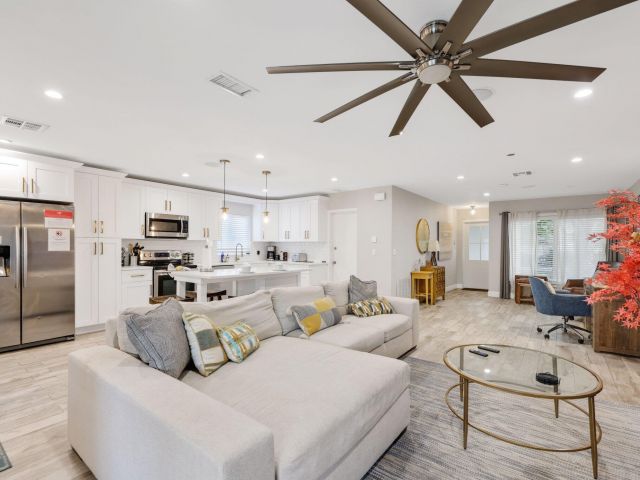 Home for sale at 513 Curlew Road - photo 6150059