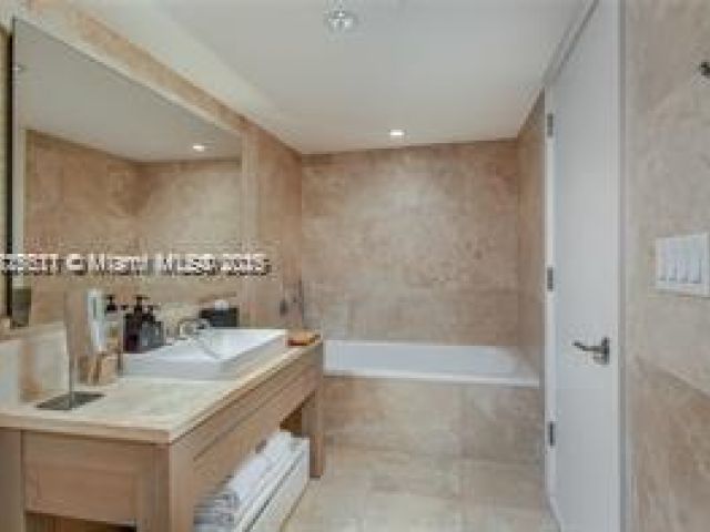 Apartment for rent  Unit #1112 - photo 6112459