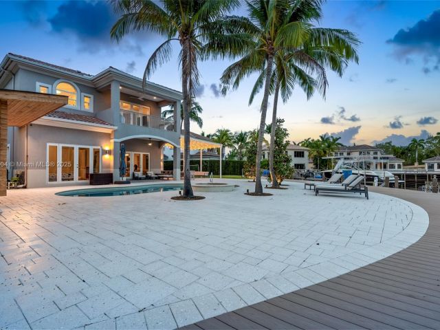 Home for sale at 1260 Harbor Ct - photo 6110957