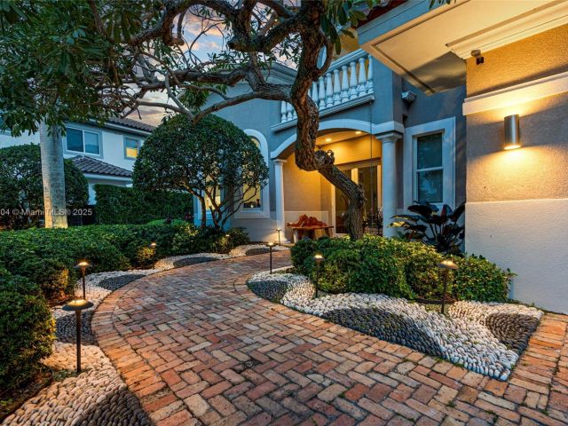 Home for sale at 1260 Harbor Ct - photo 6110967