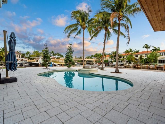 Home for sale at 1260 Harbor Ct - photo 6110970