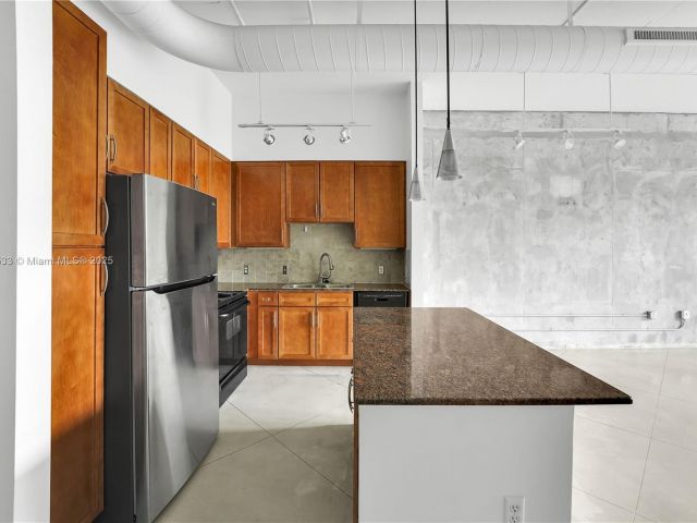 Apartment for sale  Unit #2305 - photo 6147722