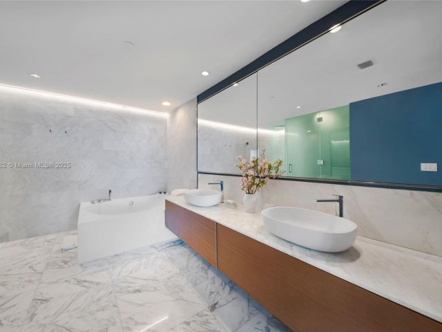 Apartment for rent  Unit #2506 - photo 6119057