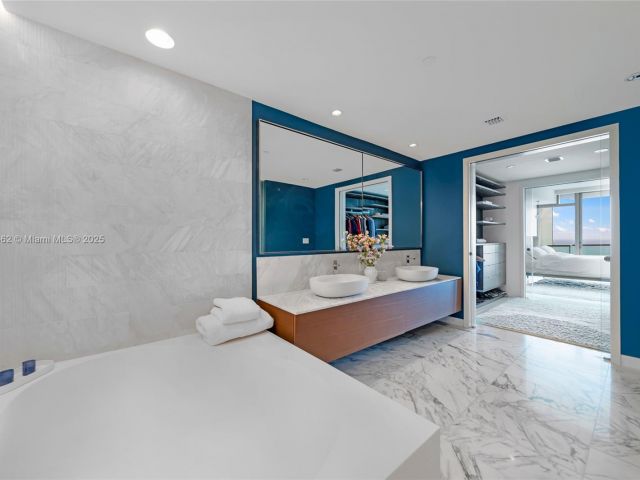 Apartment for rent  Unit #2506 - photo 6119061