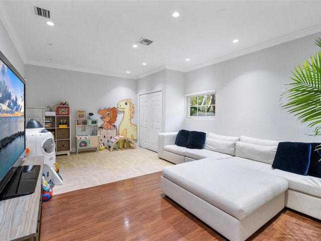 Home for sale at 1551 Delgado Ave - photo 6133547