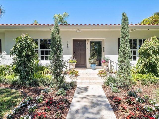 Home for sale at 1551 Delgado Ave - photo 6133564