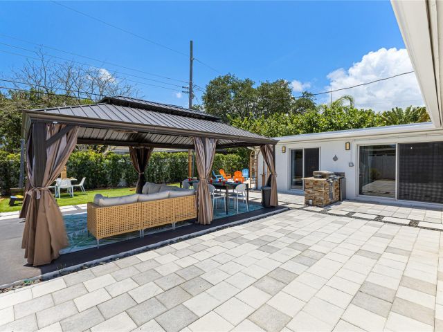 Home for sale at 14 NE 29th St - photo 6137477