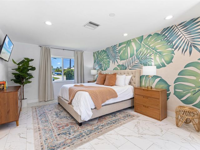 Home for sale at 14 NE 29th St - photo 6137486